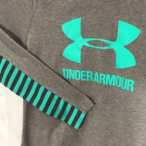NWOT Under Armour Rest Day Sport Style Long Sleeve Top - Picture 4 of 8